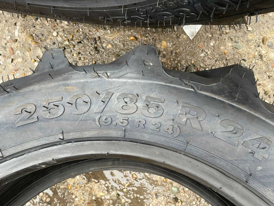 250/85R24 Cauciucuri Radiale 9.5-24 Anvelope de tractor fata Tubeless