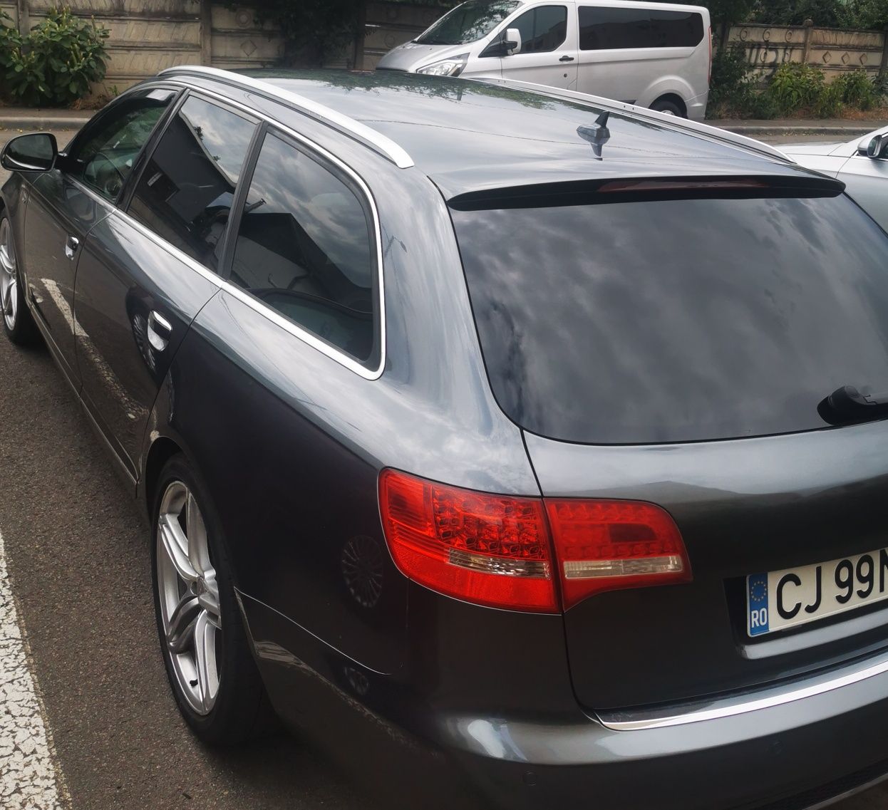 Vând Audi A6C6 2.0 S-line 2011