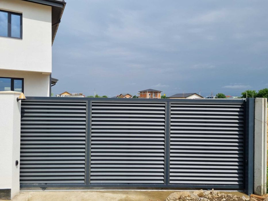 Gard si Porti din Jaluzele Metalice Gri Grafit Mat Ral 7024