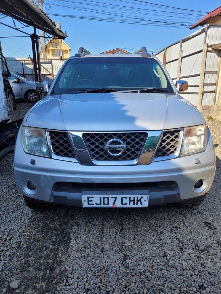 Aripa Dreapta Fata Nissan Navara D40 2006 - 2010 4 Usi ARGINTIU KLOL 857 (927) CU DEFECT
