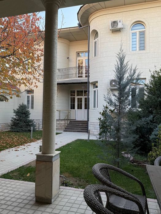 Сдается в Аренду 2 этажный дом на Бадамзаре (от владельца)