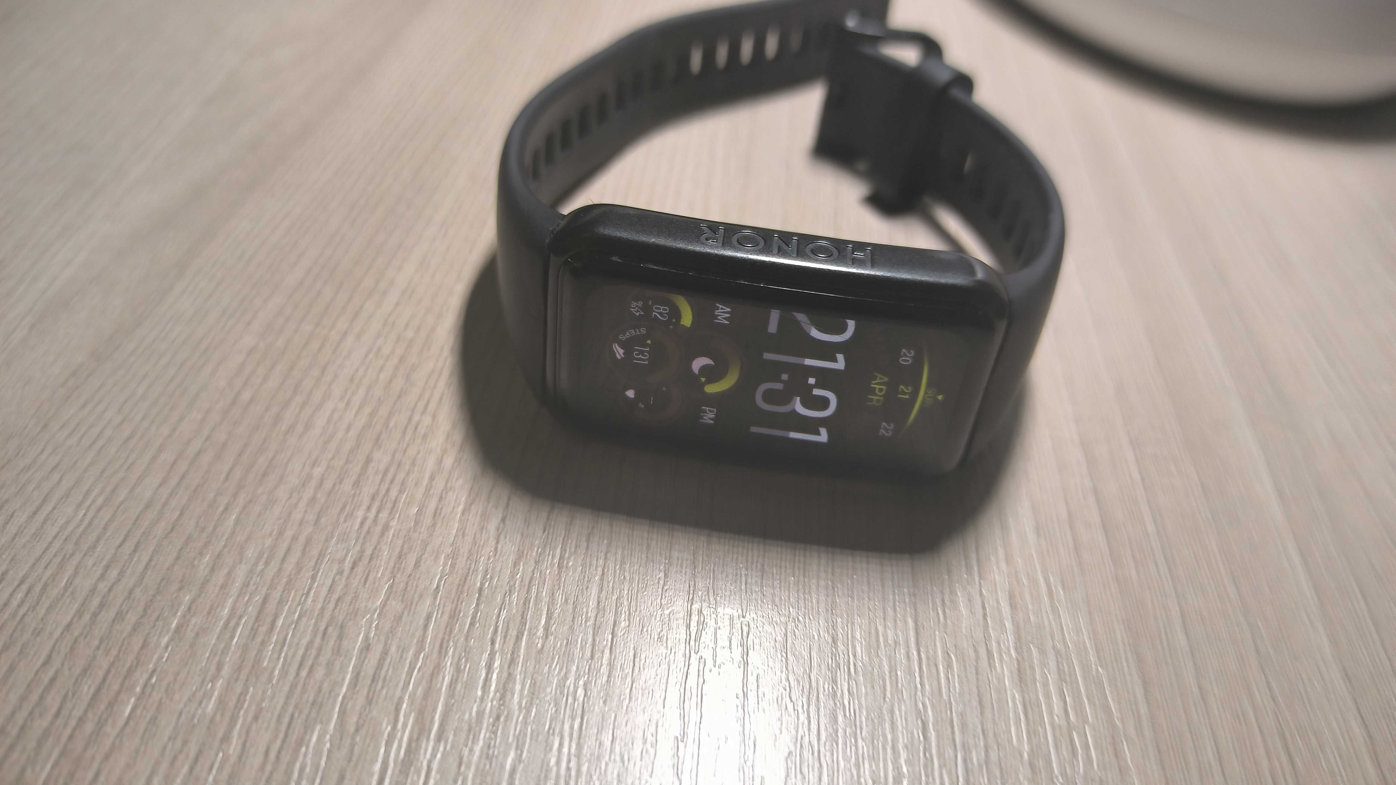 Умный браслет Honor Band 6