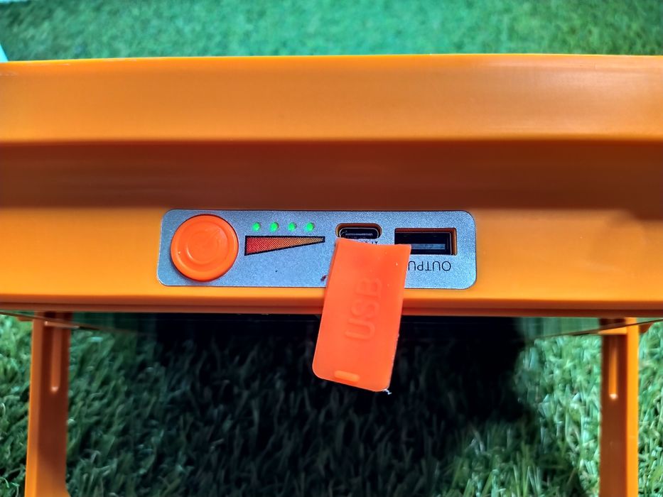 Proiector solar portabil puternic 500W / 4500lm/ 12500mAh, Camping