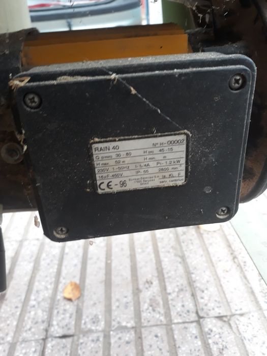 Circular de lemne foarte solid și foarte silentionos are și reductor