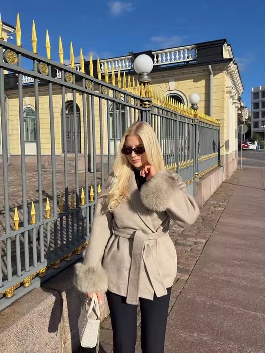 Palton din lana 100/100 cu blana vulpe