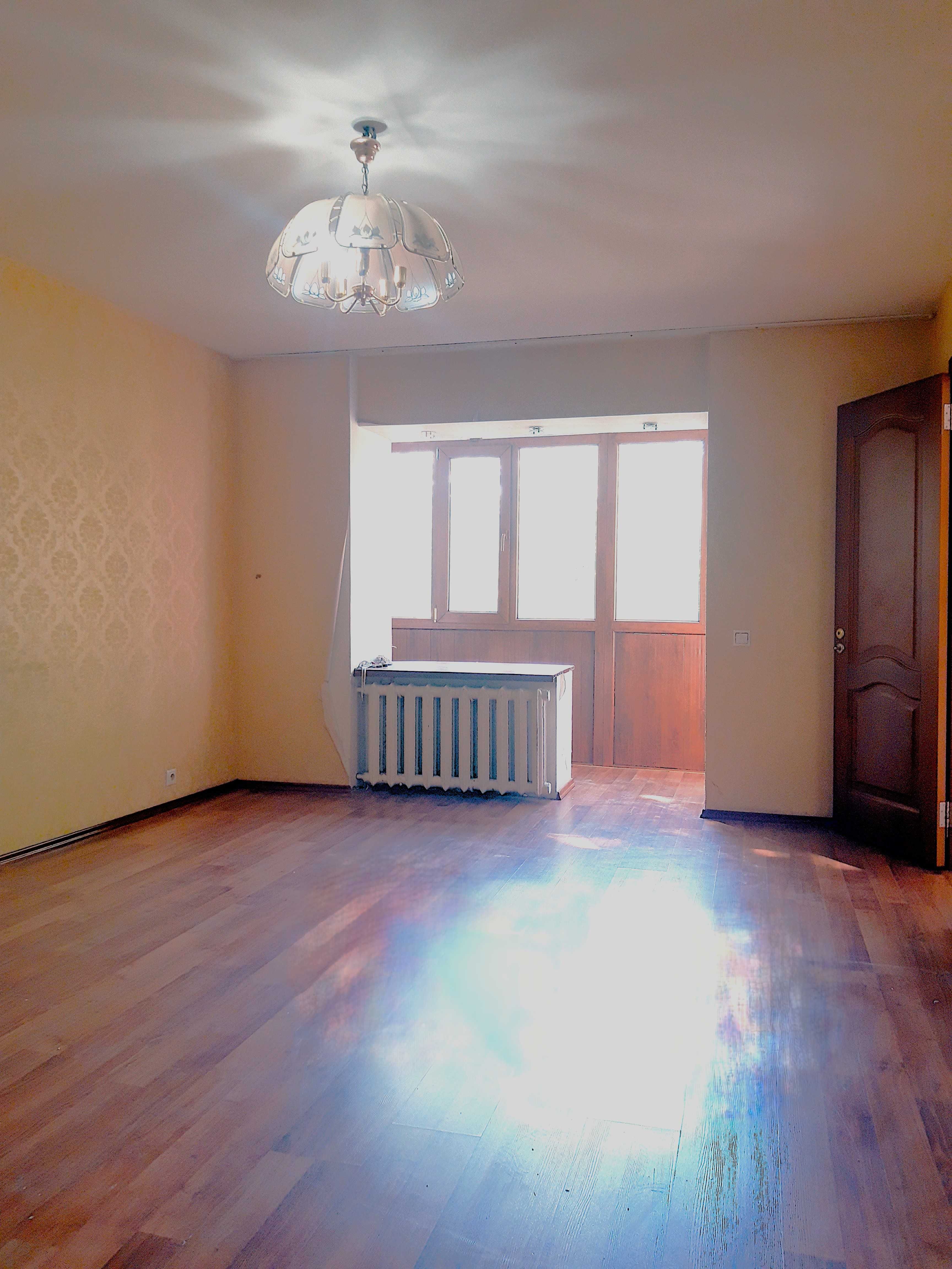 ПРОДАМ 3-комн. кв., ул. Конституции, район ТД Арман, 60 кв.м.