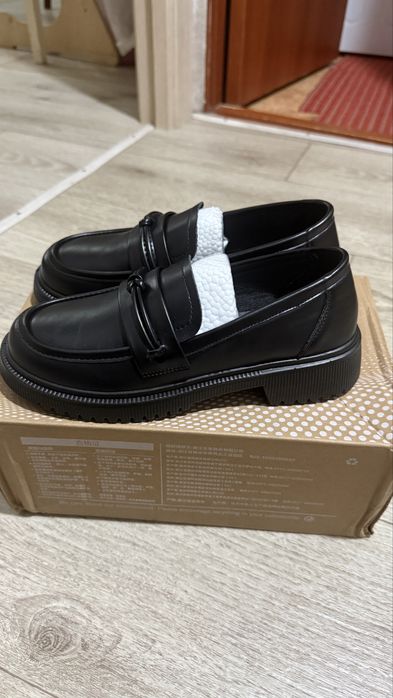 Продам новые туфли