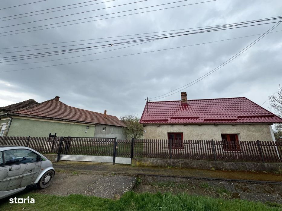 Casa + teren 960 mp , loc. Dara
