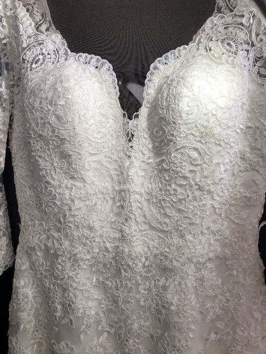 Vand Rochie de Mireasa!