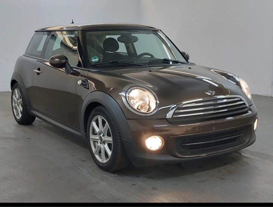 Mini One recent Adus Germania