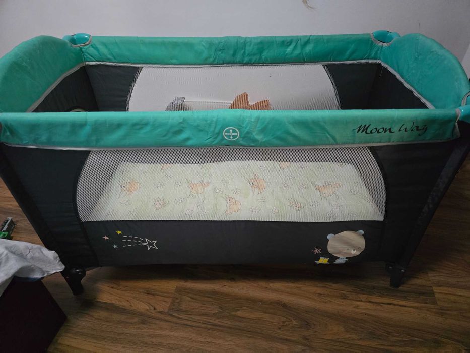 Сгъваема бебешка детска кошара със матрак