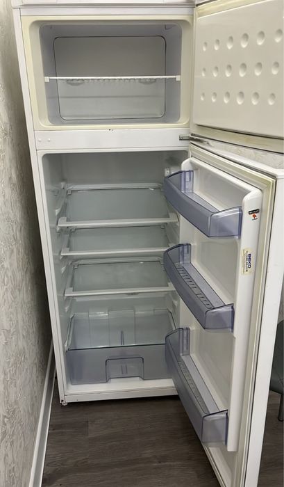 Холодильник beko