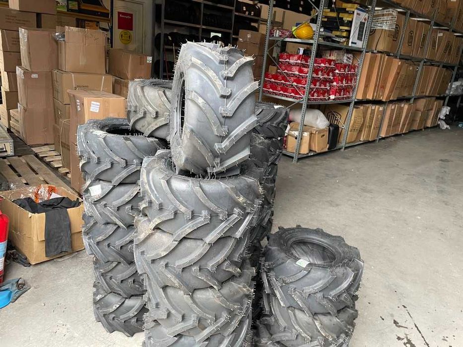 Anvelope noi BKT 18x8.50-8 de tractor gazon tractiune
