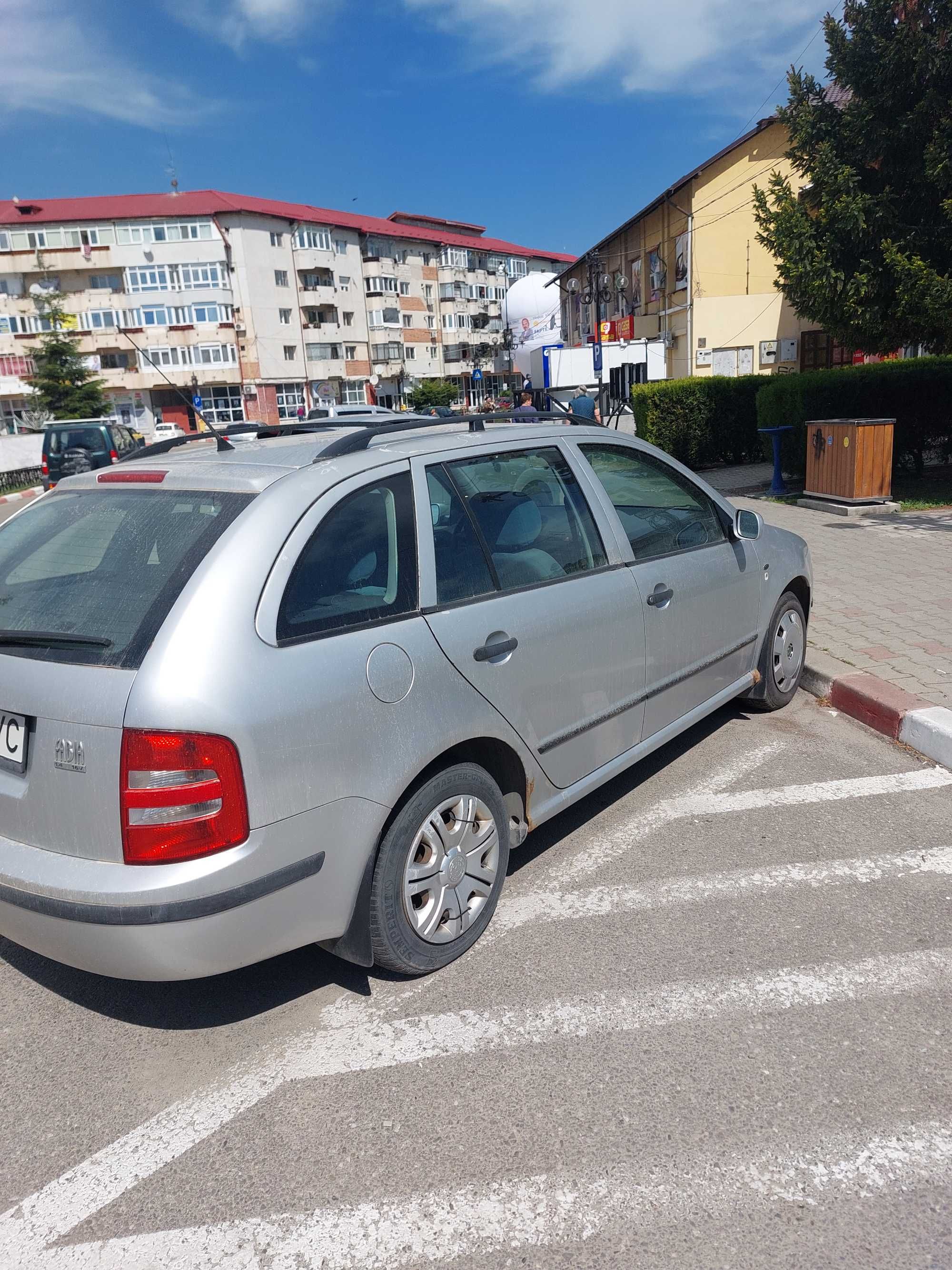 Vând Skoda Fabia