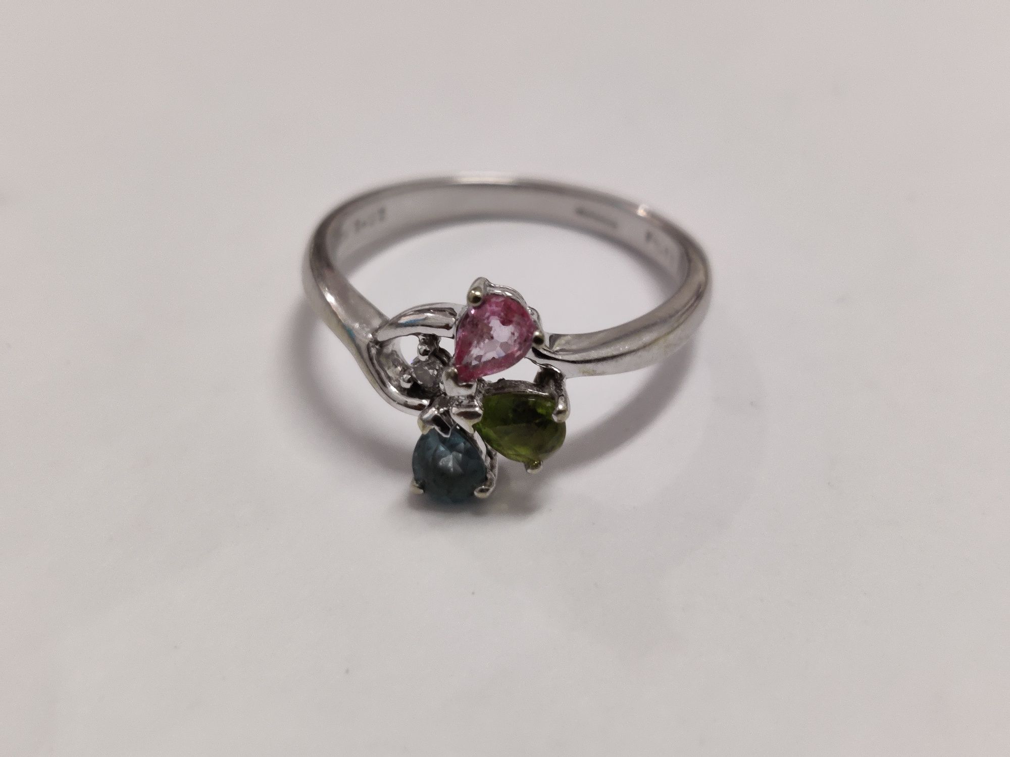 Inel de lux cu diamant, safir roz,blue topaz ,peridot (antikgemma)