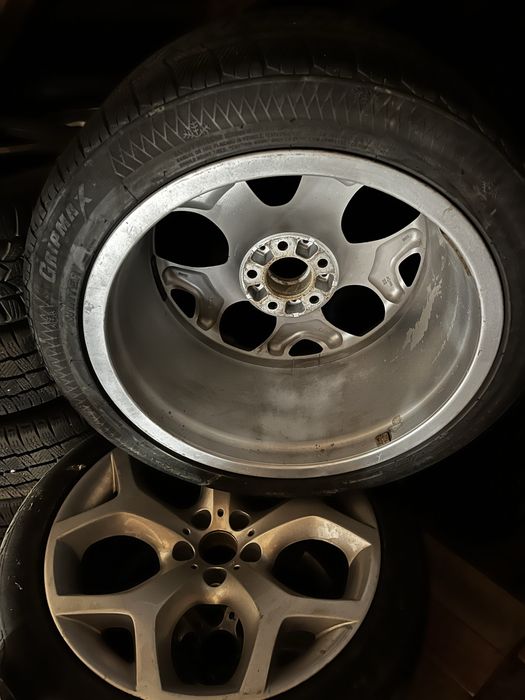 Vand jante x5,x6 e70,71 cu anvelope de iarna