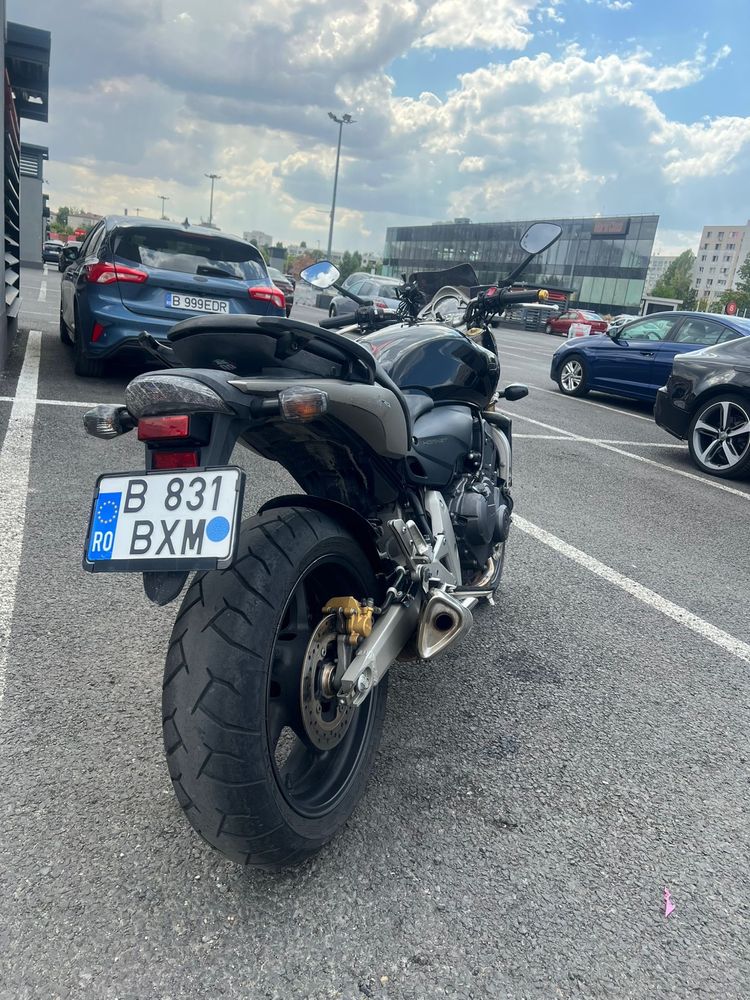 Honda hornet CB600F