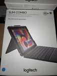 Tastatura si Husa Logitech Slim Combo pentru Ipad gen 5,6 Azerty
