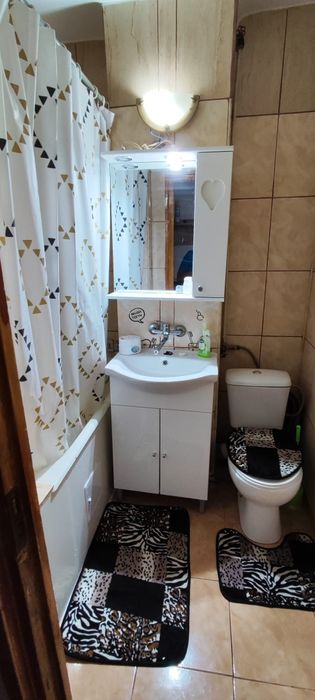 Închiriez apartament cu 3 camere zona vest General Eremia Grigorescu
