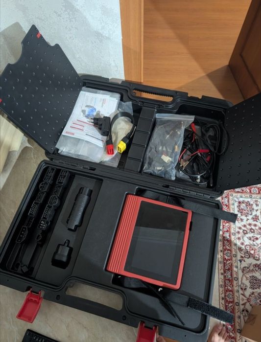 Продам диагностический сканер Launch x431