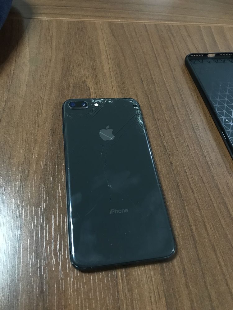 iPhone 8 plus 64 gb