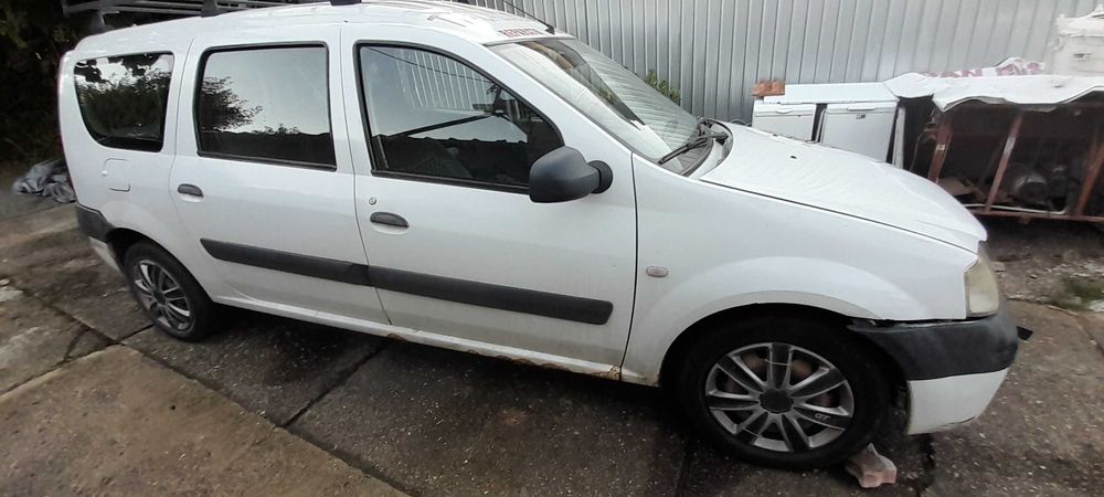 dacia logan MCV break  diesel 1461 cm 50kw , avariata ptr. dezmembrare