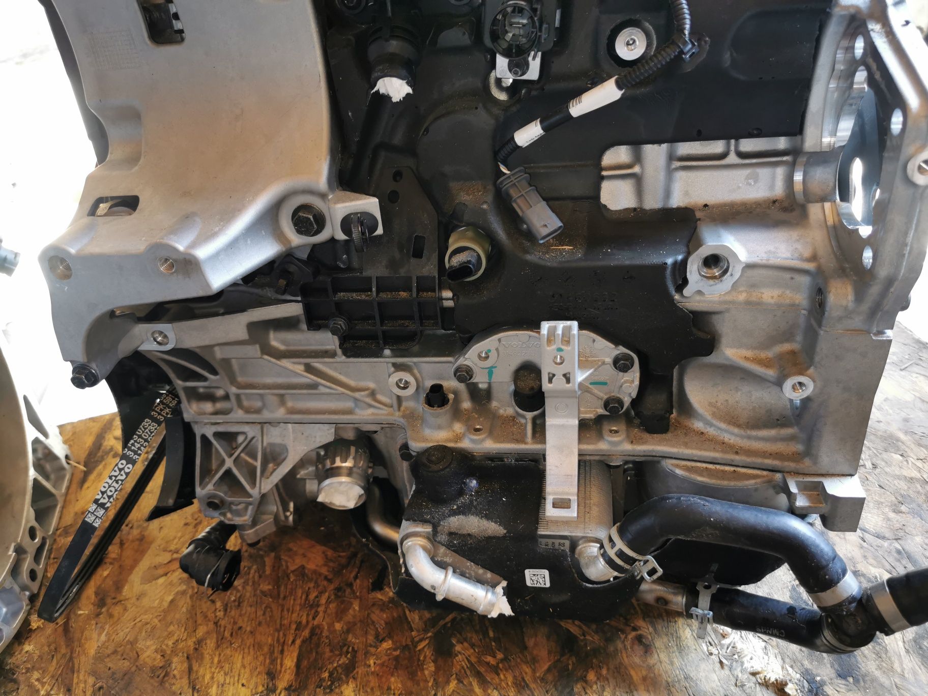 Motor 2.0 diesel D5 D4204T2 volvo xc60 MILD-HYBRID AWD B5