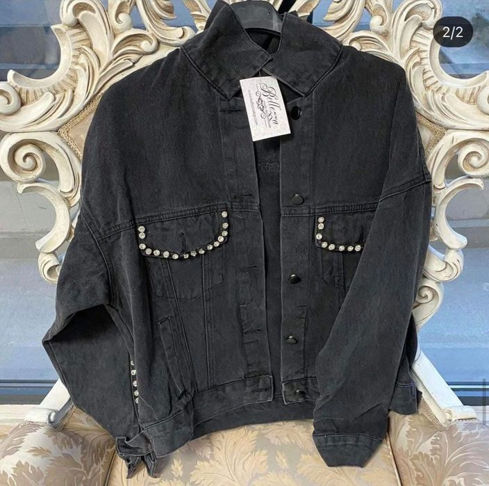 Чисто ново дънково яке