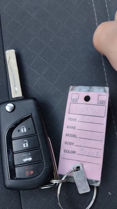 Ключ от Тойота камри 70 американец