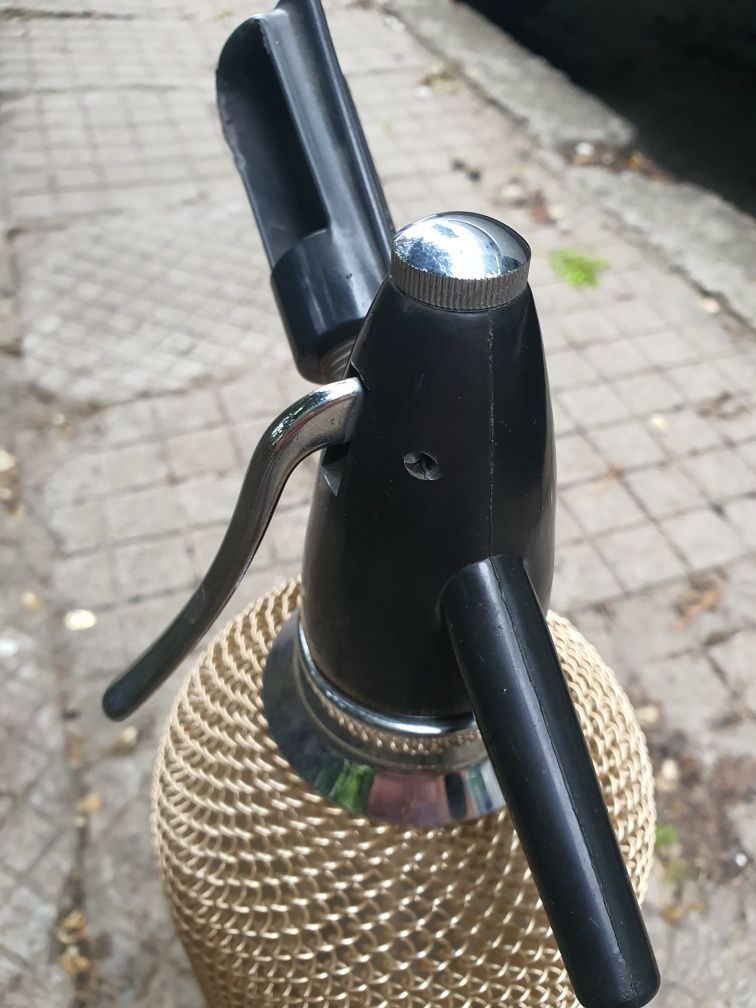 Стъклен сифон за газирана вода