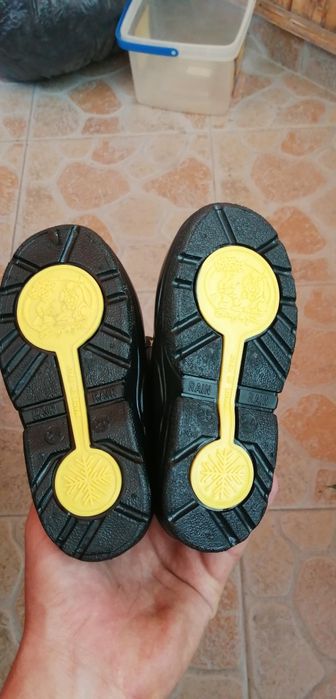 Детски обувки за дъжд и сняг