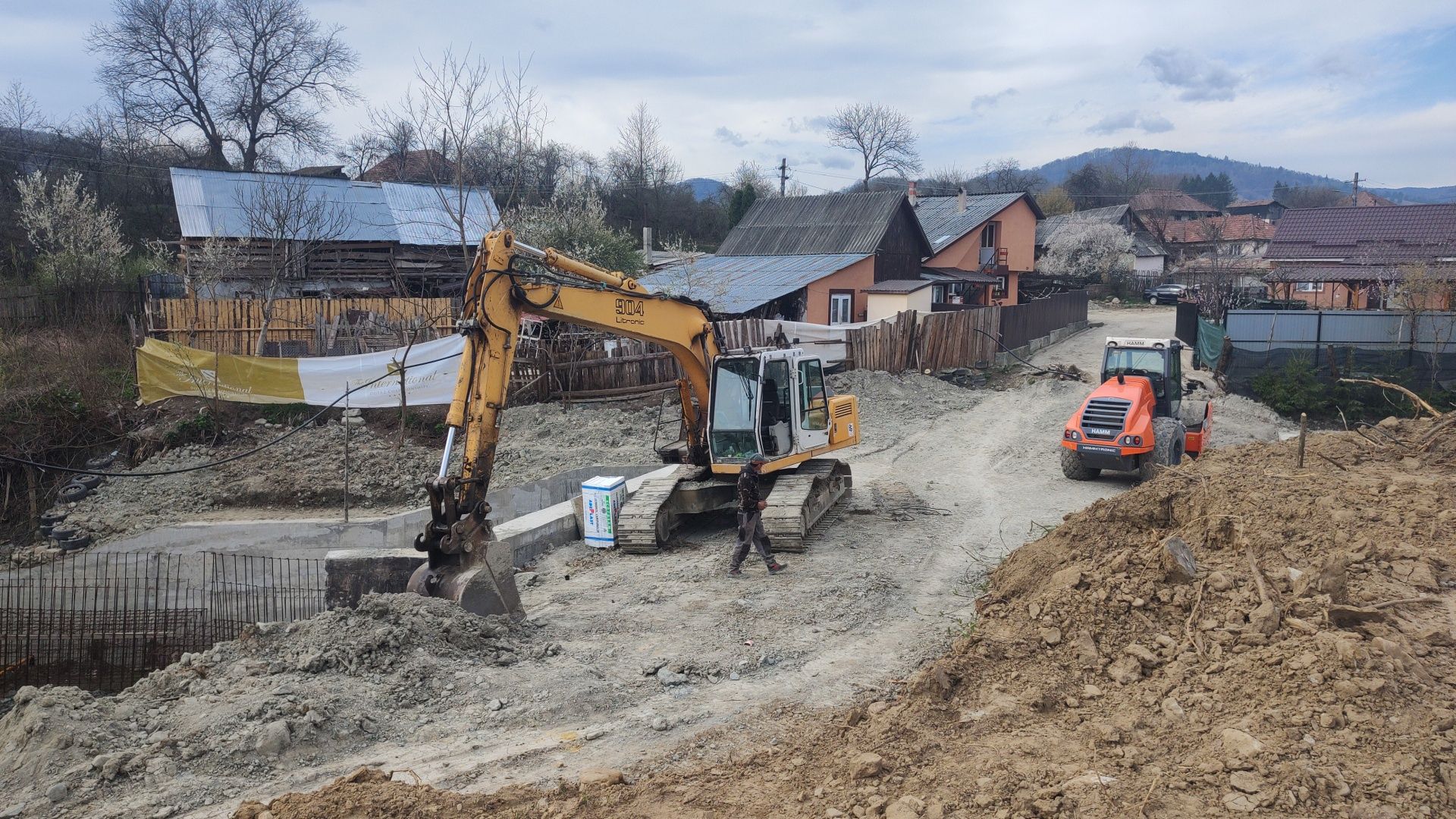 Excavator liebherr 904