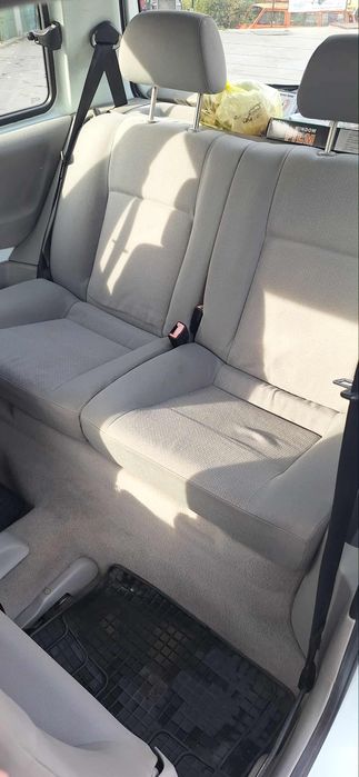 Продавам SEAT AROSA 1.0 бензин 2001г(КЛИМАТИК)Цена 1500лв