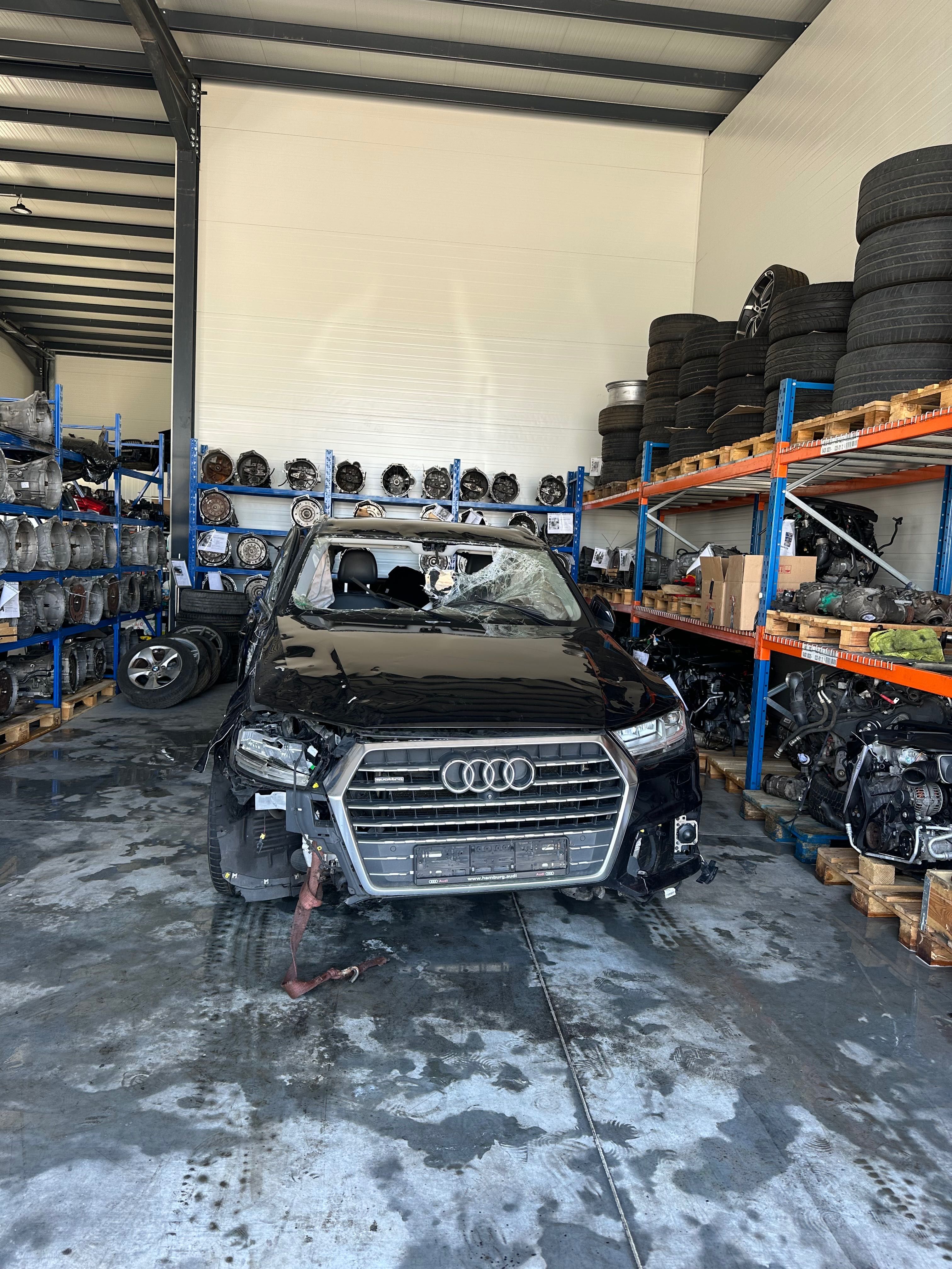 Audi Q7 272kc CRT на части