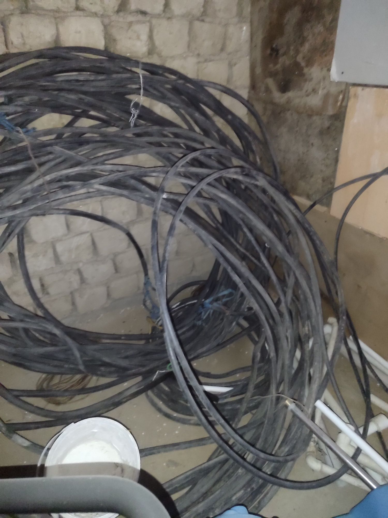 4 fazalik alumin kabel.