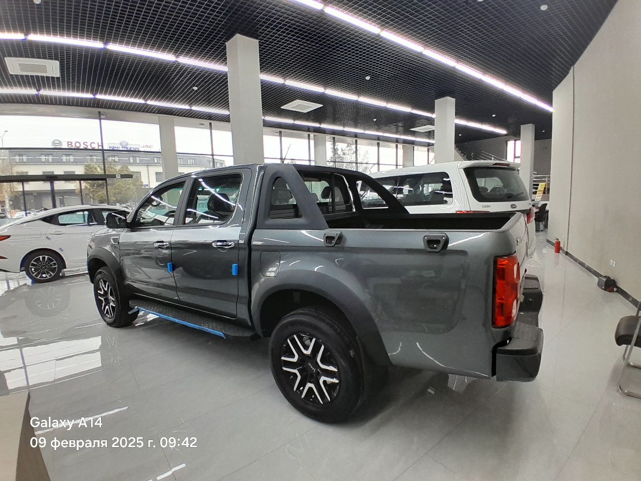 JAC T8 PRO Внедорожник