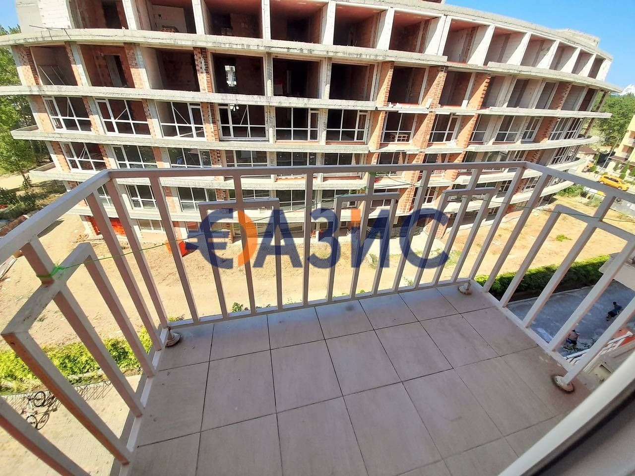 Продава се Двустаен апартамент в к.к. Слънчев бряг - 50 кв.м за 1150 €/кв.м - Снимка #8
