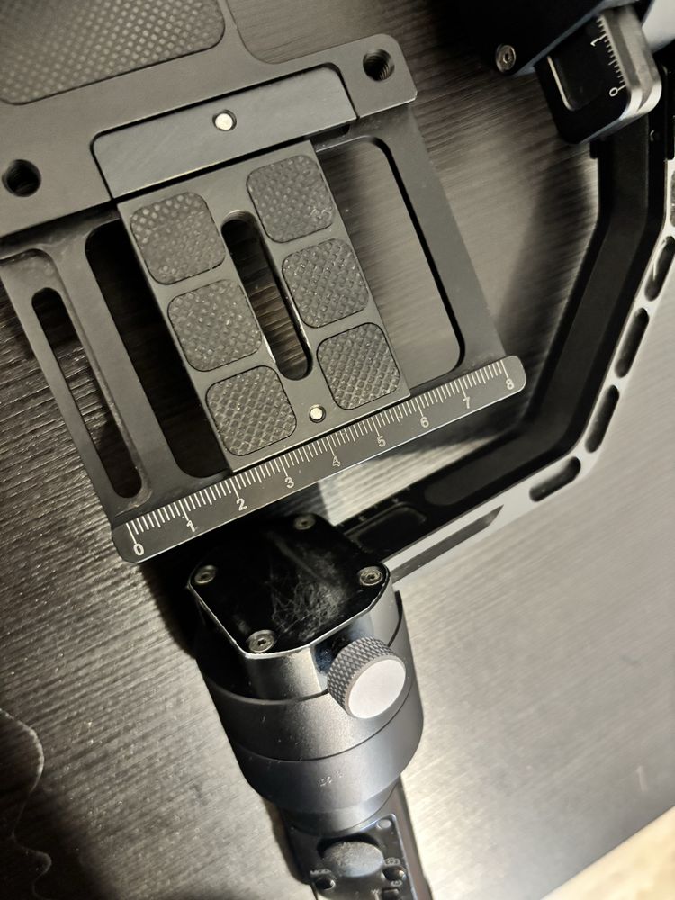Zhiyun crane v2 Gimbal 3 axe