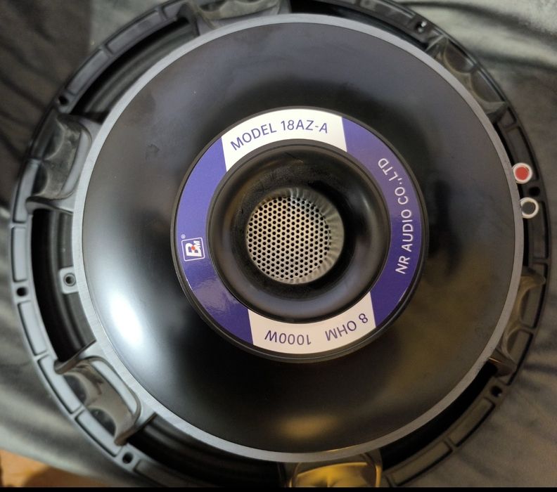 Продается усилитель два сабвуфера 18 дюймовых