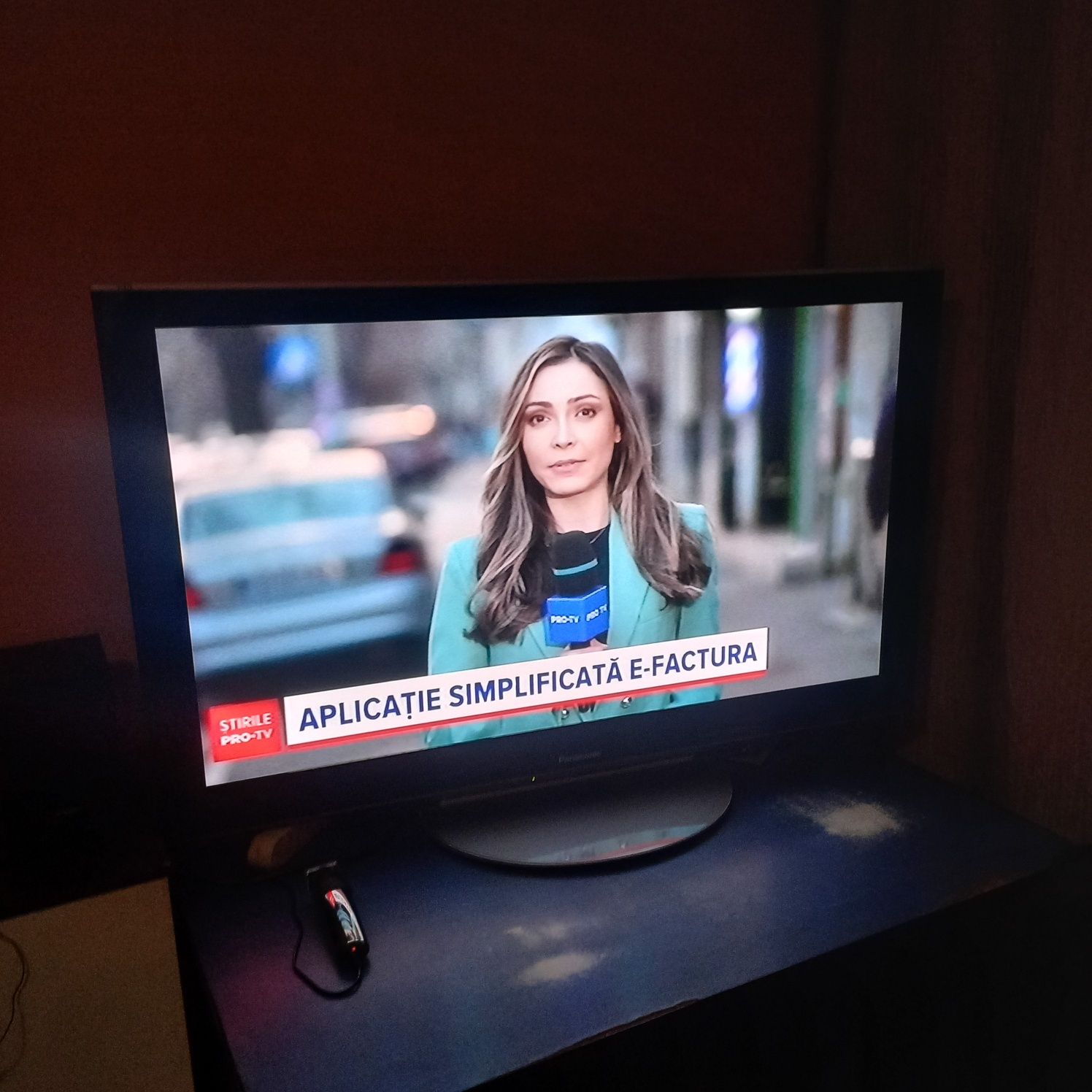 Tv, Lcd Panasonic 146 cm