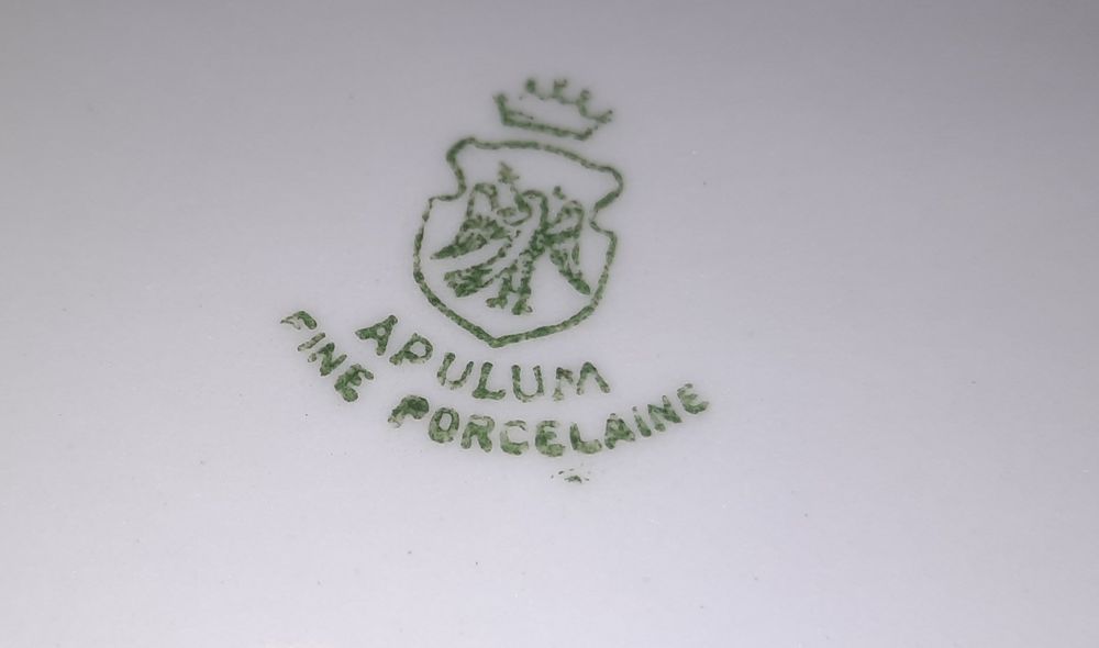 67  piese , porțelan, 12 persoane
