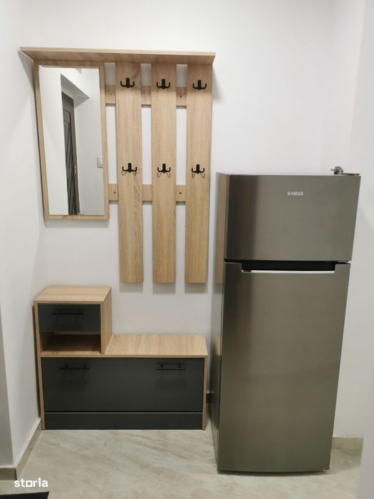 Particular închiriez garsoniera Tractorul