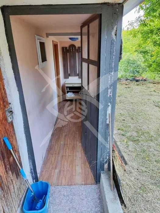 Триетажна къща в село Руен! 71701