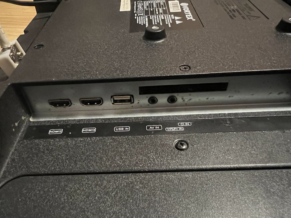 Tv led Vortex 28CK600 display DEFECT