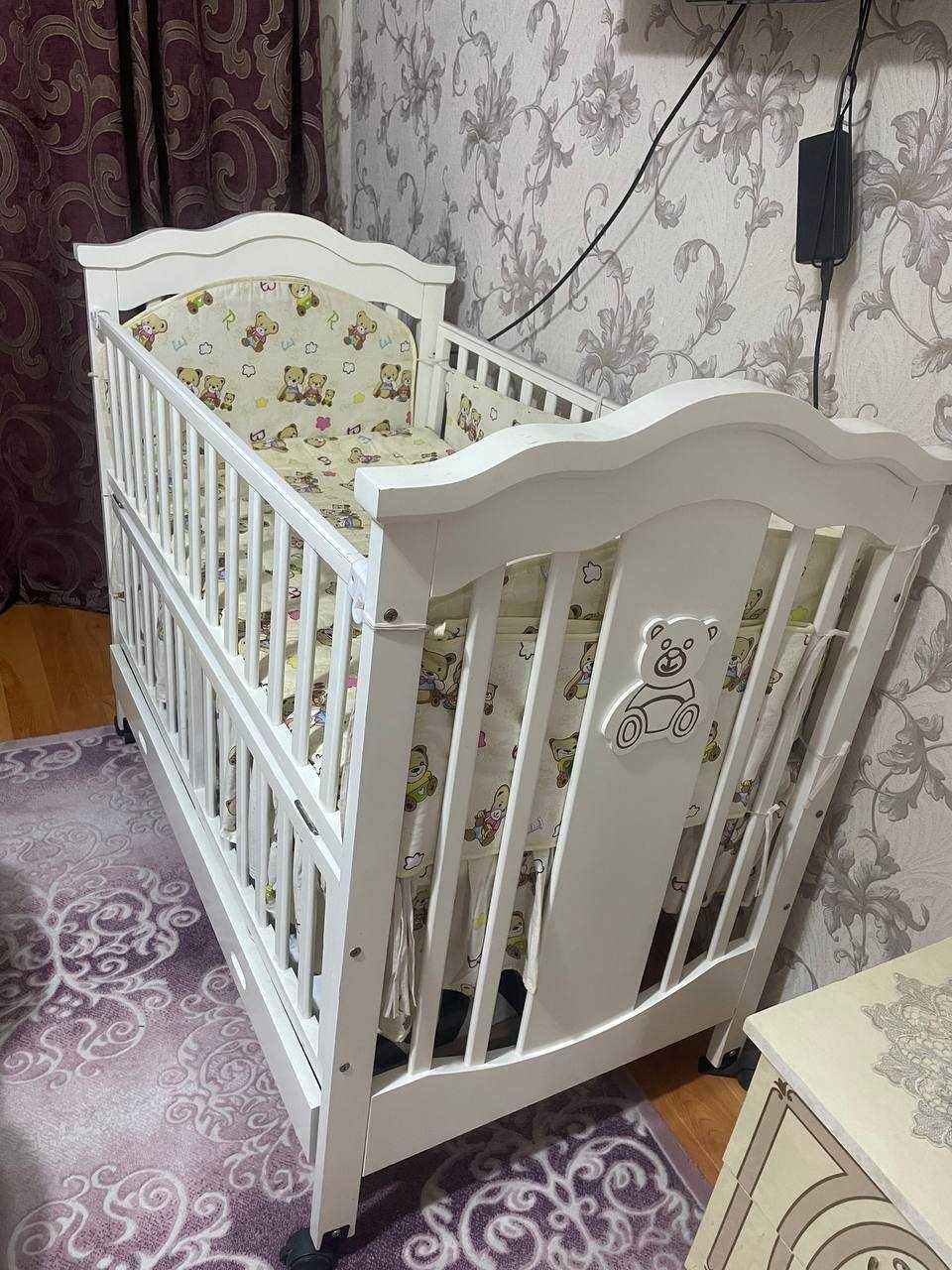 Детская кроватка