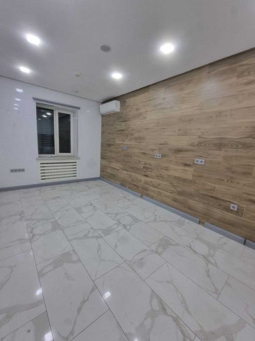 Сдается в аренду 135 кв м на ул: Нукус. Орн: Госпитальный рынок