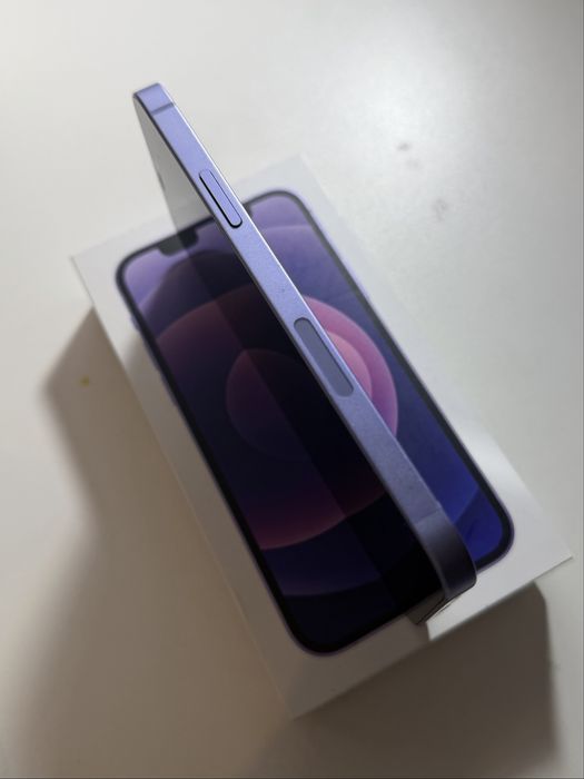 Iphone 12 в хорошем состояний