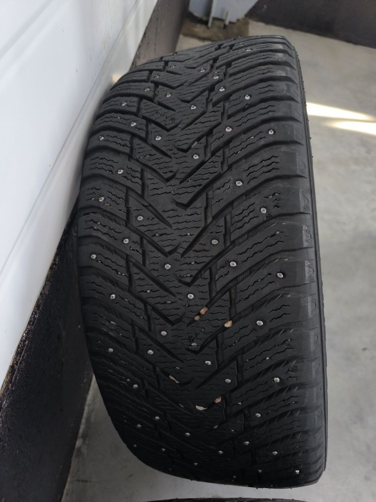 Авто шины R21 nokian