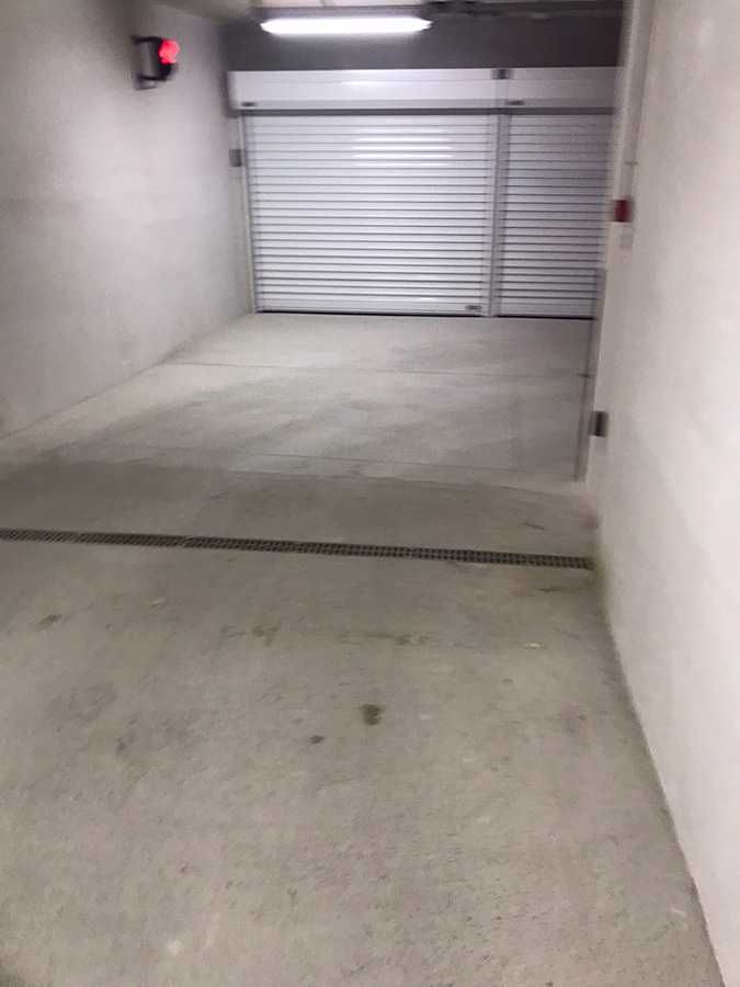 Дава се под наем Гараж / Паркомясто в София, Център - 20 кв.м за 112.2 € - Снимка #2