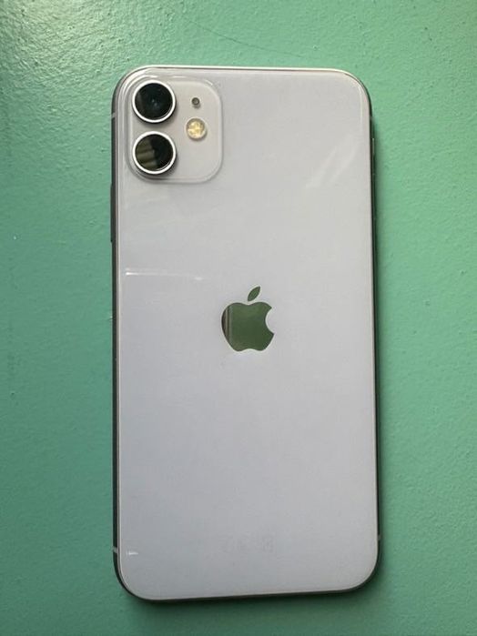 Vand Iphone 11 purple, 64gb